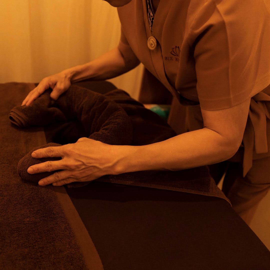 Couples massage Paphos typically takes place with two massage tables in the same private treatment room.